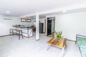 1 Bedroom Suite with Private Bath, pool access